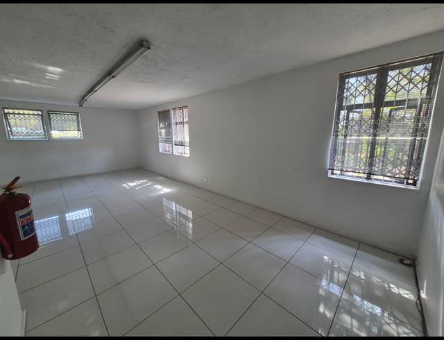 722M² OFFICE FOR SALE IN RIVONIA